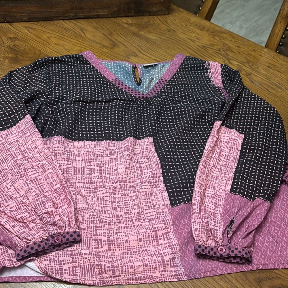 CREAM Patchwork Top - Picture 3 of 10